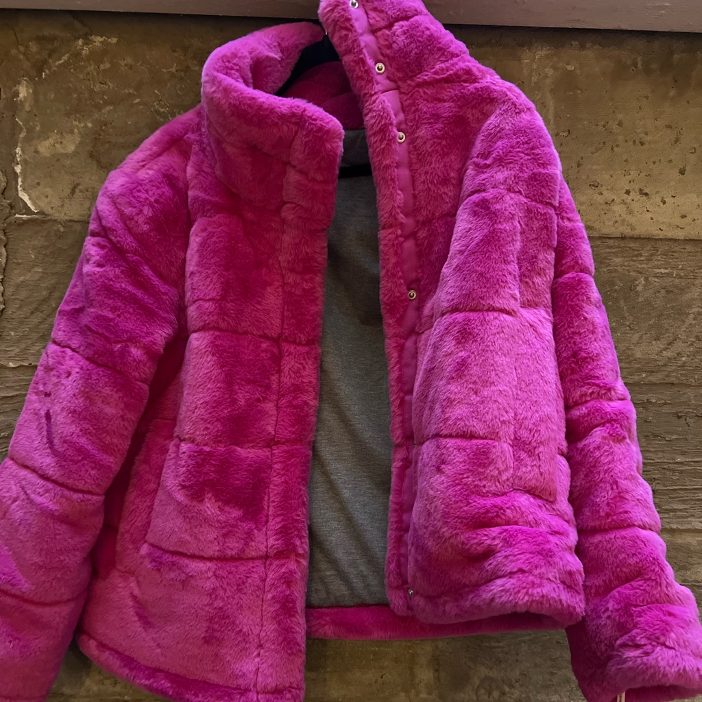 Pink Winter Coat. Size Medium Never Worn!